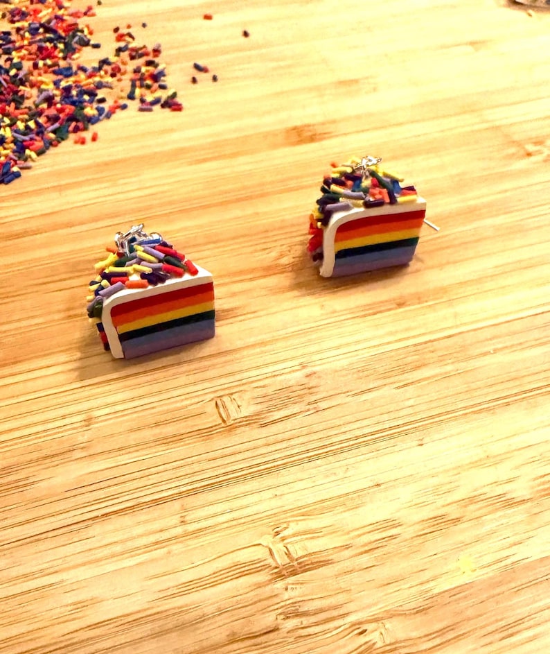 レインボーケーキイヤリング - バースデージュエリー - 楽しくて気まぐれなアクセサリー - スターリングシルバーフック Cake 3