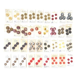 Boutons vintage cardés – Lot de 36 cartes (126 au total) – Modella & A Touch of Class par Buttoncraft Inc. Couleurs/tailles assorties, Fabriqué au Canada