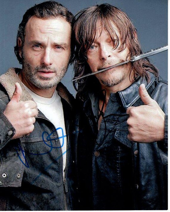 アンドリュー・リンカーンとノーマン・リーダスのサイン入り8x10