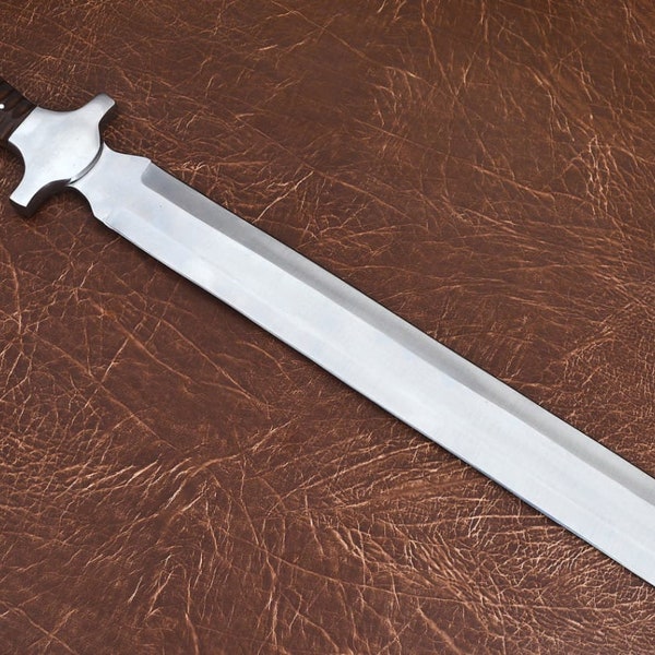 Beautiful Custom Handmade 22" D2 Steel Predator Machete Viking Sword - Bull Horn Handle - Leather Sheath - Beautiful Gift,