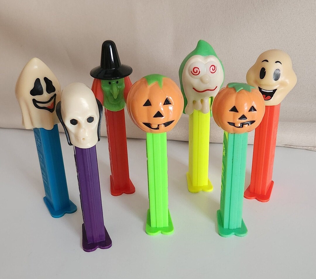 OLD PEZ 90s PEZ　Unopened　51packs Lot of Pez Dispensers - 12 Unique Variations New Unopened