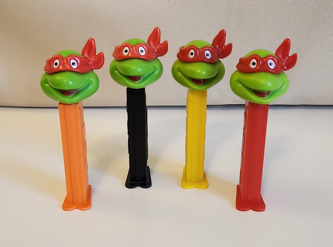 ペッツ　新品未使用　ミュータントタートル PEZ ペッツ ニンジャ・タートルズ、4種セット、2025年版、袋入り TMNT