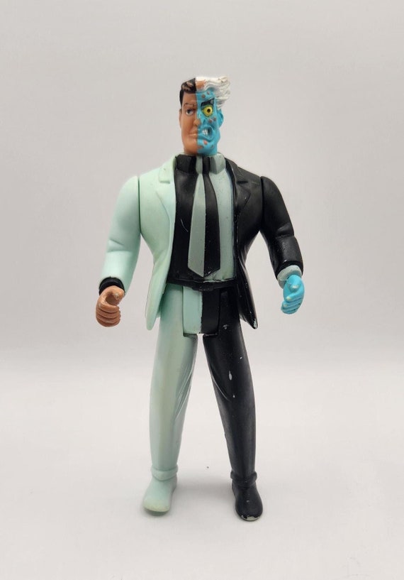 バットマン アニメイテッドシリーズ トゥーフェイス ケナー アクション