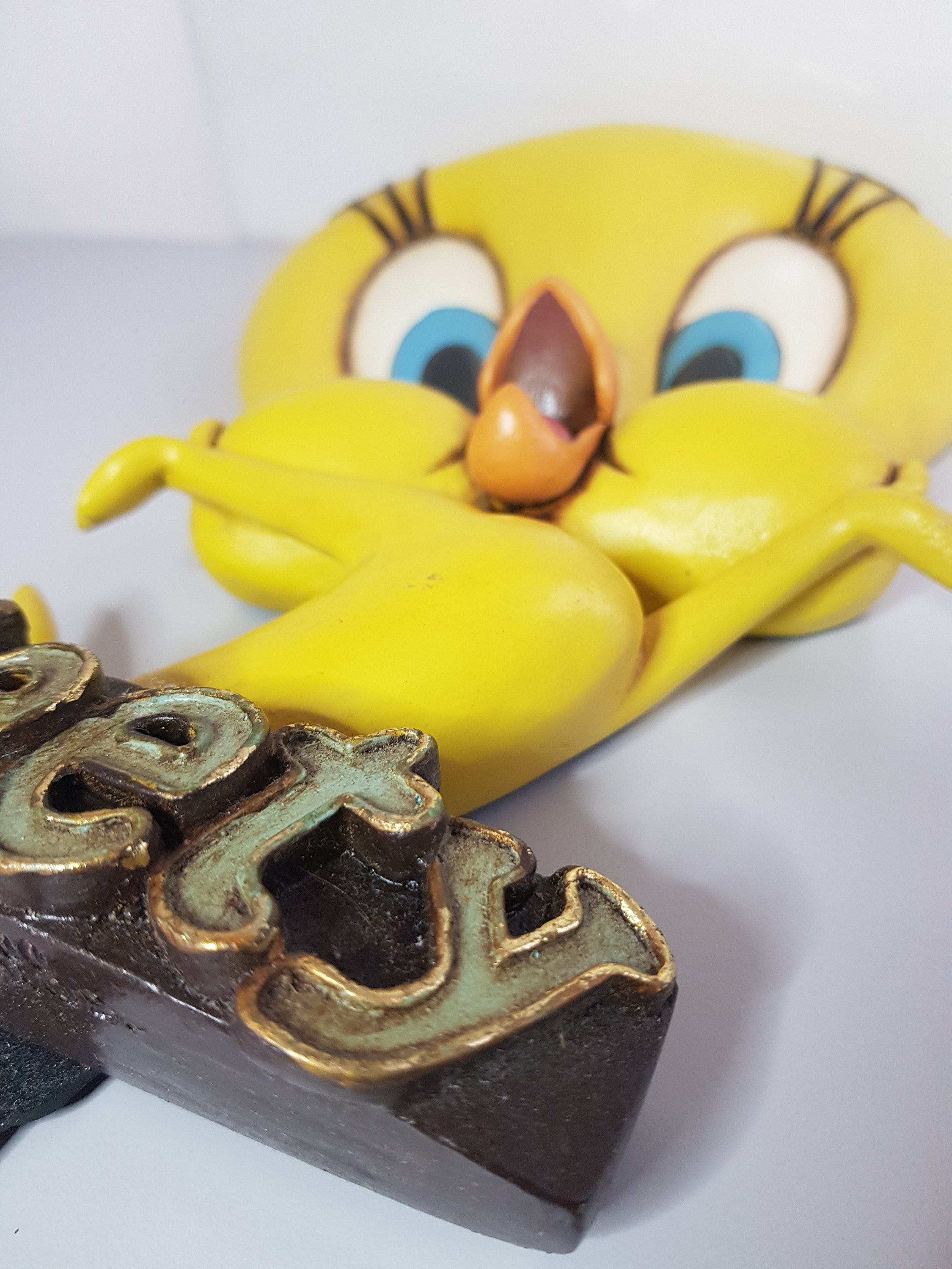 Extremely Weird! Looney Tunes Tweety Clothes Hanger Figurine
