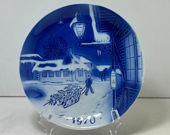 Desiree Denmark Old Copenhagen Blue Collectible Plate | Blue and