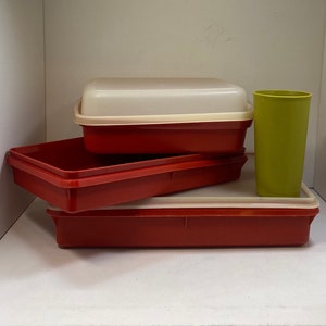 Lot of 30 Tupperware Replacement Lids Covers Misc Sizes See Description