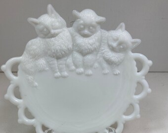 1920s Westmoreland Milk Glass Kittens Plate