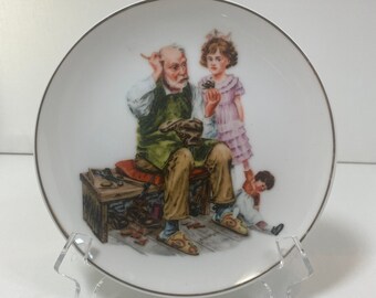 Norman Rockwell 1986 "The Cobbler" Vintage Collector's Plate