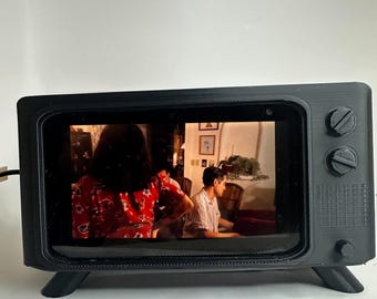 Echo show 5 stand. Retro TV