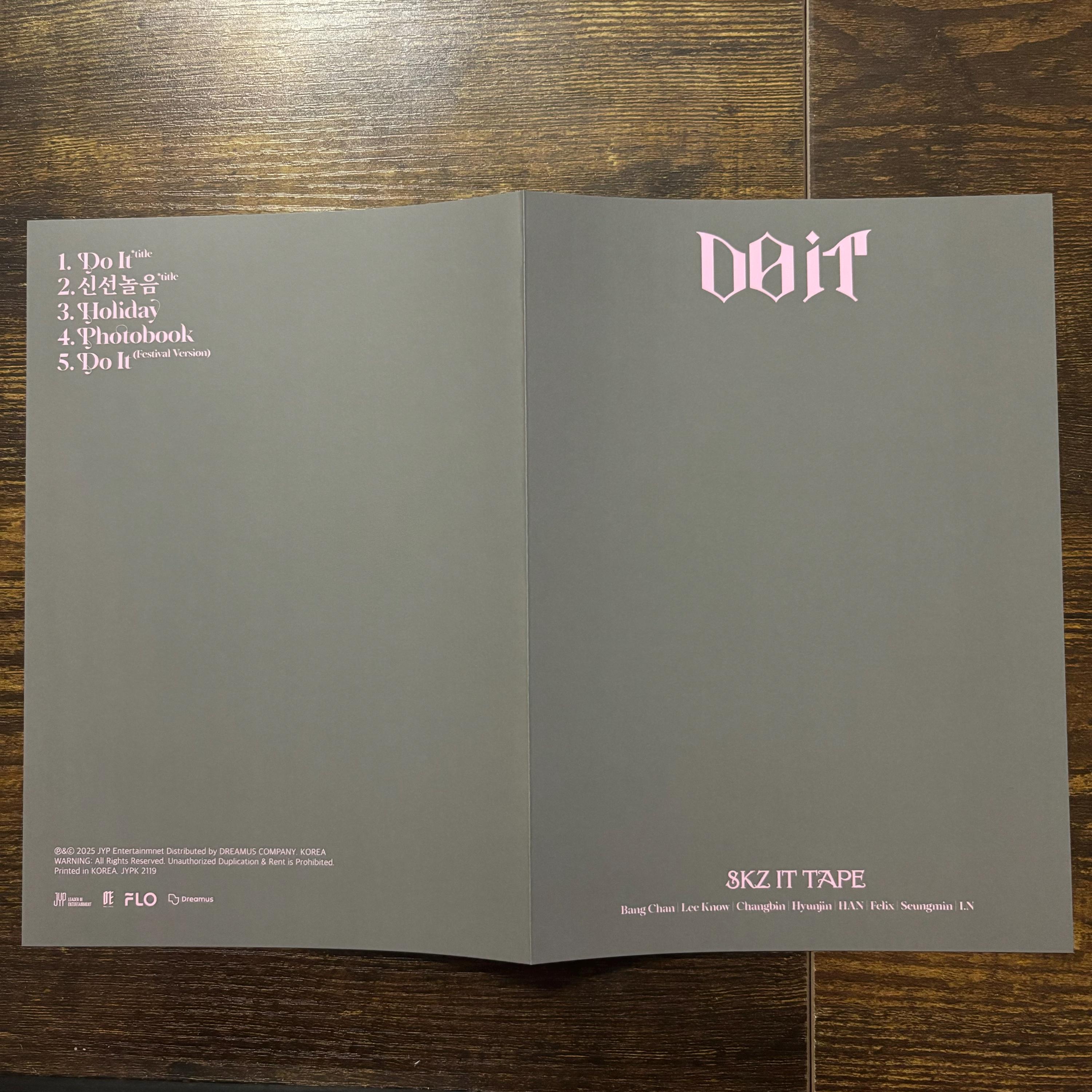Stray Kids SKZ It Tape Do It Official Mini Folder Poster | OT8 - Etsy