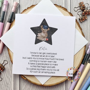 Carte personnalisée pour institutrice l Fin de la maternelle l Préscolaire l Assistante maternelle l Merci l Ours en peluche