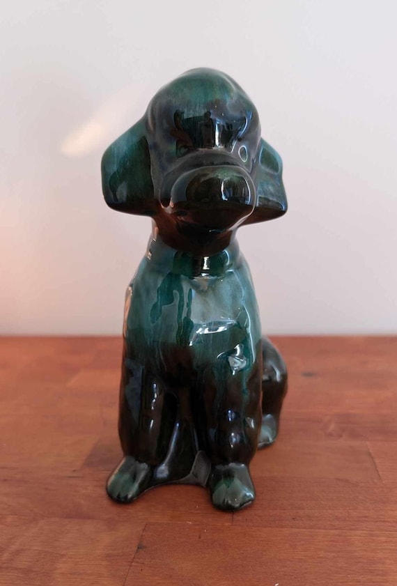 ヴィンテージ ブルーマウンテン陶器の犬の置物 - 艶出し加工のレトロ
