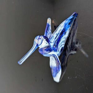 Hand-Blown Glass Hummingbird: Blue & White Murano-Style Art - Elegant Collectible Art