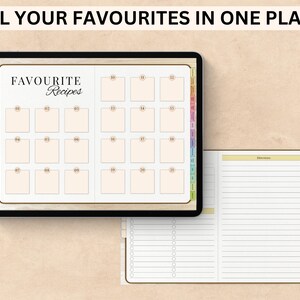 Peut inclure: Une tablette num&eacute;rique affichant un planificateur de recettes avec 21 cases num&eacute;rot&eacute;es pour les titres de recettes. La tablette est ouverte sur une page intitul&eacute;e "Recettes pr&eacute;f&eacute;r&eacute;es". La tablette est pos&eacute;e sur une surface brun clair &agrave; c&ocirc;t&eacute; d'un carnet reli&eacute; avec des pages lign&eacute;es et un index &agrave; onglets color&eacute;s.