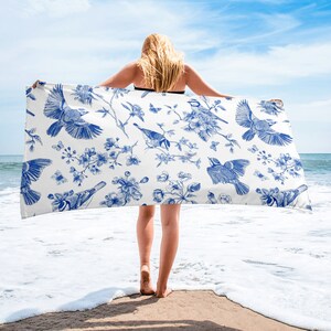 Chinoserie Large Beach Towel | French Toile Floral Bath Towel|Pagoda Blue Toile Pool Towel |Toile De Jouy |Coastal Grandmother|Teenager Gift