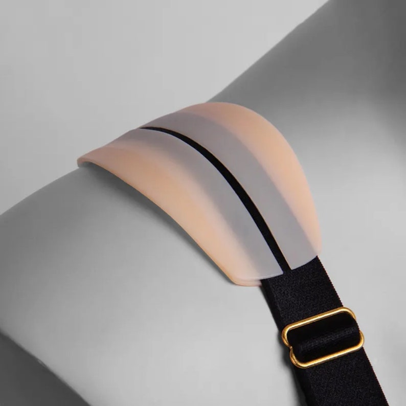 Antislip Silicone Bra Strap Shoulder Cushion Pad W/ FREE Storage