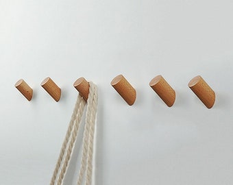 Set van 6 houten kledinghaken (kapstok), essenhout