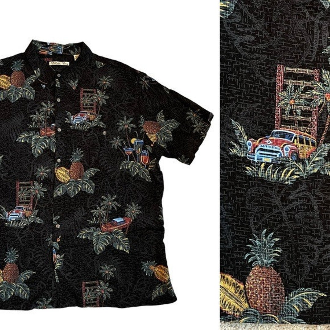Camp Women's Hawaiian Shirt Waikiki Postcard main image 0