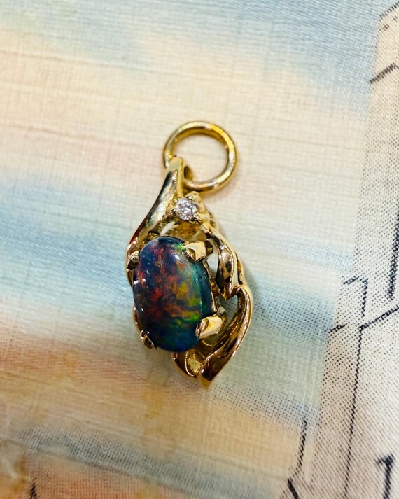 14ct Yellow Gold Solid Black Australia Opal Pendant with Diamond View 4