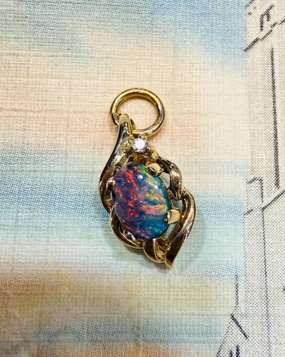 14ct Yellow Gold Solid Black Australia Opal Pendant with Diamond View 3