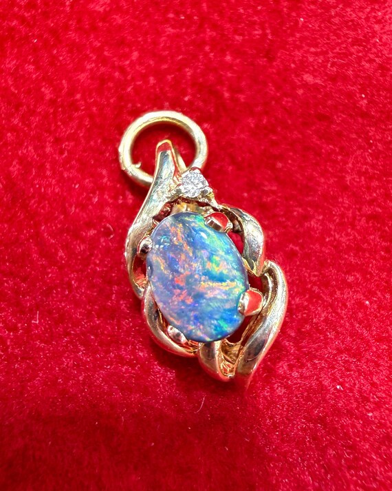 14ct Yellow Gold Solid Black Australia Opal Pendant with Diamond View 2