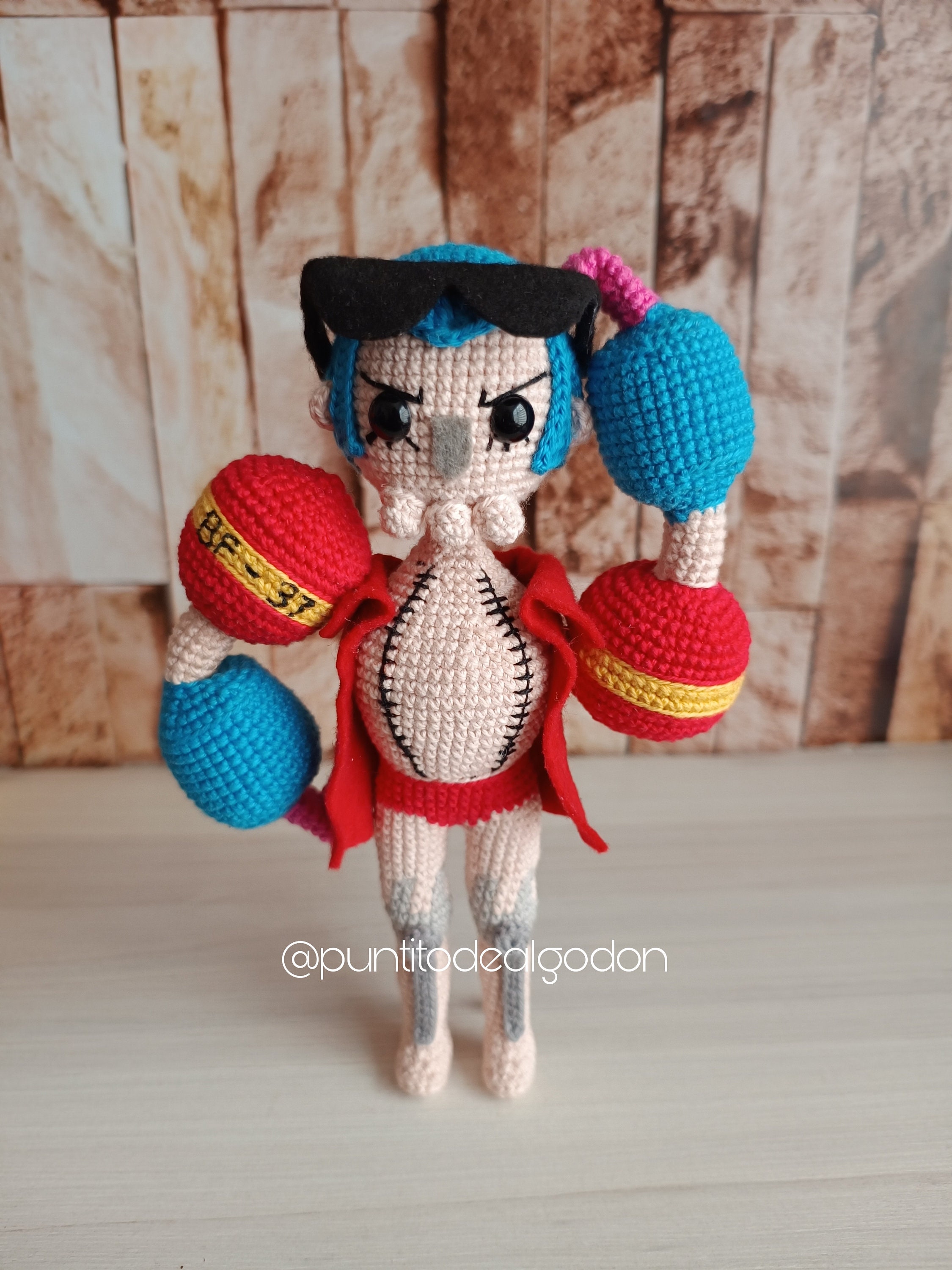 PDF Pattern in Spanish of Franky, the Straw Hat Carpenter, One