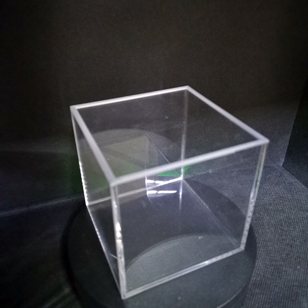 Cube diorama/cadre photo en acrylique transparent