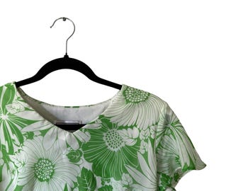 Vintage 1990’s Green Floral Women’s Top