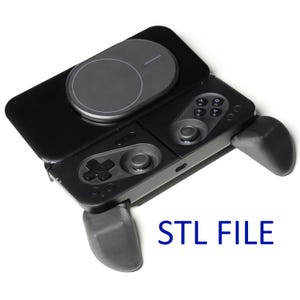 Pode incluir: Dispositivo de jogos portátil preto com design articulado, com um touchpad circular, um direcional, botões e duas pegas. O texto "STL FILE" está impresso em azul.