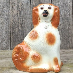 Vintage Hand Painted Staffordshire Mantle Dog With Glass Eyes