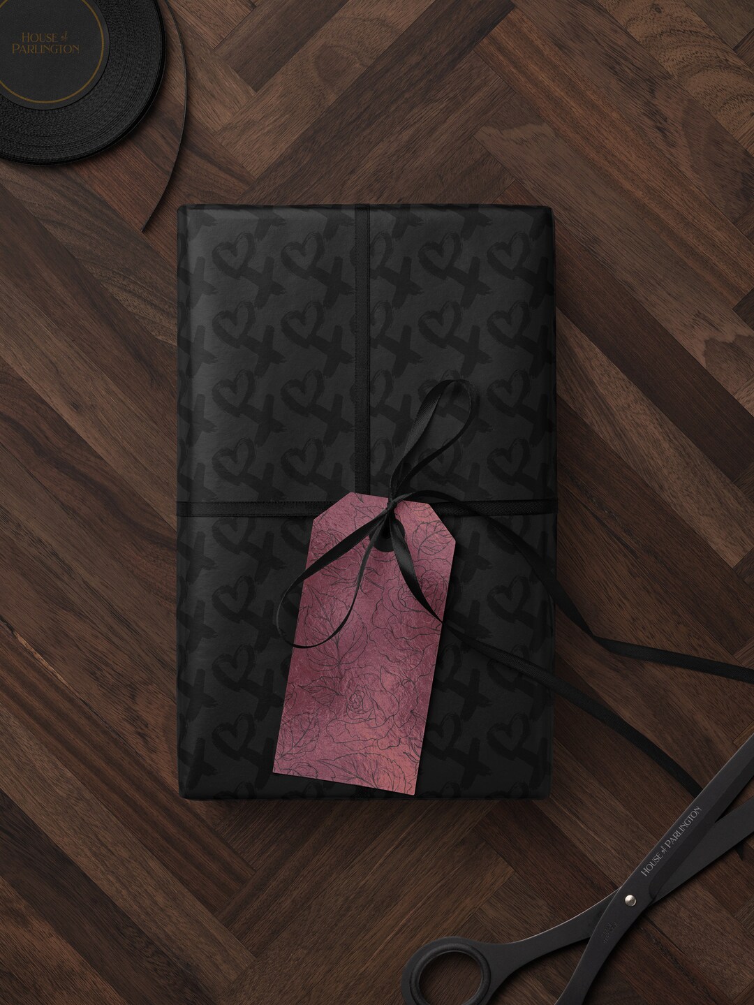 Love Wrapping Paper XOXO Gift Wrap for Special Occasion Wrapping Paper