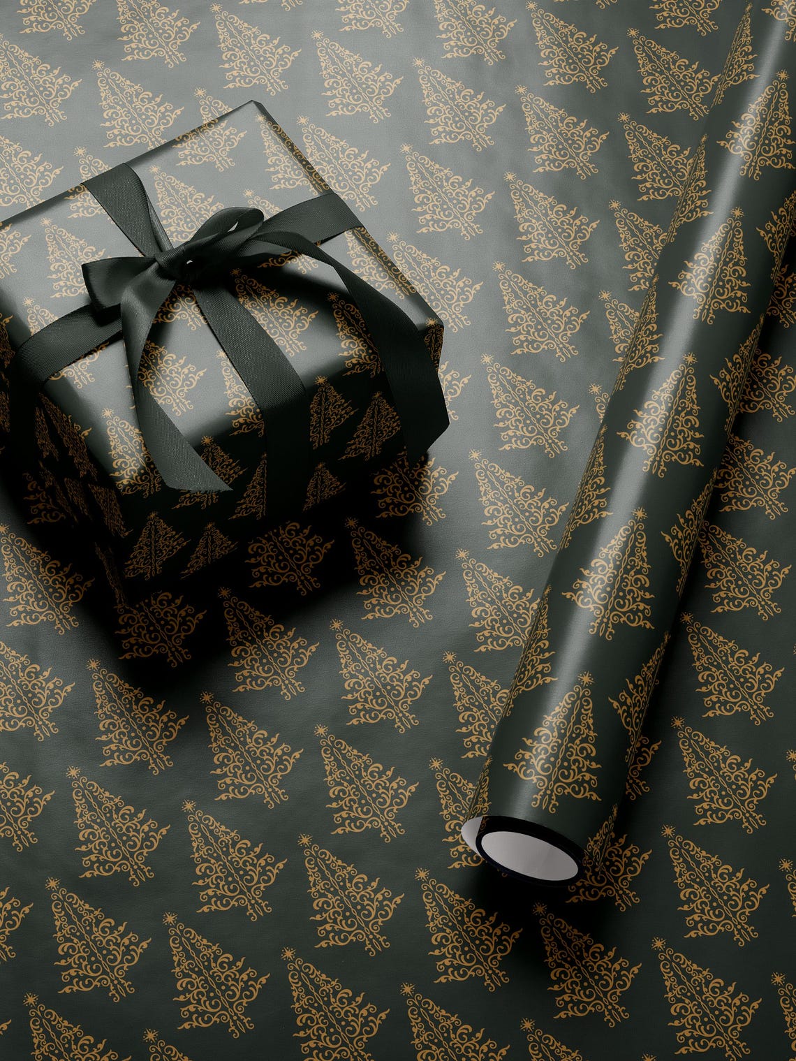 Green Christmas Wrapping Paper Tree Gift Wrap Festive Decor Christmas ...