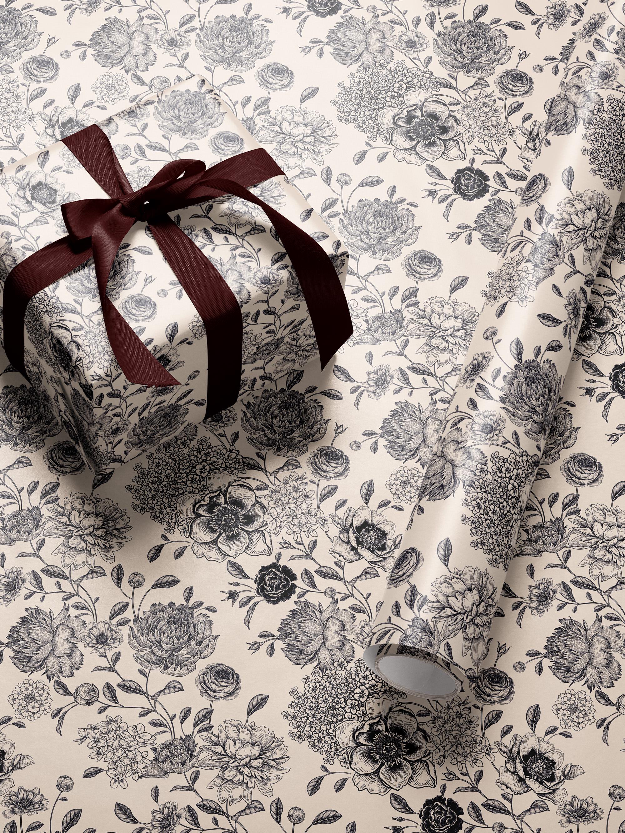 Charming Christmas Wrapping Paper Traditional Holiday Gift Wrap Elegant ...