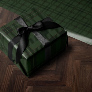 Carta da regalo a quadri verde Carta da regalo per le feste Carta da regalo scozzese Carta da regalo tradizionale di Natale Carta da regalo di Natale Carta da regalo verde Verde