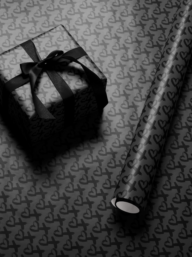 Love Wrapping Paper XOXO Gift Wrap for Special Occasion Wrapping Paper Galentine Day Gift for Valentines Day Gift for Her Date Night Gift