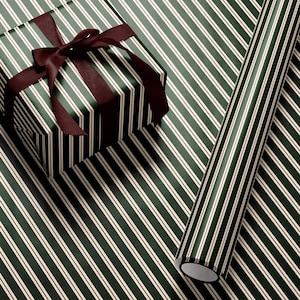 Vintage Christmas Wrapping Paper Holiday Gift Wrap Elegant Christmas Gift Wrap Seasonal Gift Wrap Classic Christmas Wrapping Paper Green