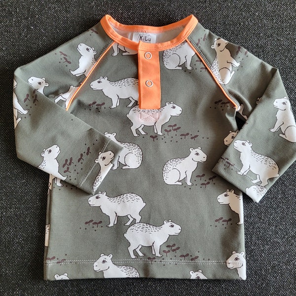 Cooles Shirt mit Knopfleiste für Babys und Kinder