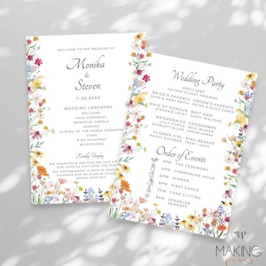 Könnte beinhalten: Zwei Hochzeitszeremonie-Programme mit floralen Rändern. Das linke Programm listet die Hochzeitsdetails auf, einschließlich der Namen Monika & Steven und des Datums. Das rechte Programm listet die Hochzeitsgesellschaft und die Reihenfolge der Ereignisse auf. Die Programme sind mit bunten Blumen verziert.