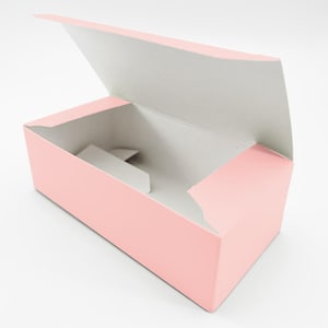 Biscuits Lasso Boxes - 10 Pack - 1/2 lb - Bakery Paper Сase for Small Homemade Treats, Candy, Dessert, Cupcakes - 4.25' x 2.75' x 1.75'