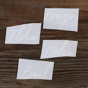 personalisierbare Vinyl Sticker/Aufkleber (Schrift 47)