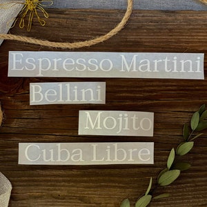 personalisierbare Vinyl Sticker/Aufkleber (Schrift 25)