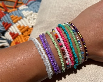 Beaded bracelet, colorful, plain, elastic, minimalist
