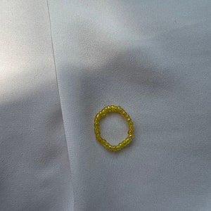 Ringe aus Perlen, elastisch, minimalistisch Gelb Perle