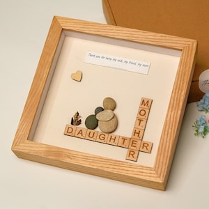 Regalo personalizzato per la festa della mamma dalla figlia, arte murale madre e figlia, regalo di Natale per la mamma, regalo di compleanno per la mamma, arte della mamma con ciottoli