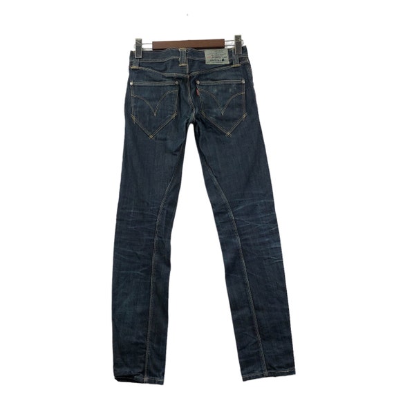 ヴィンテージ 1999 LEVIS エンジニアード ジーンズ STRAUSS & CO ヴィンテージ 1999 LEVIS エンジニアード ジーンズ STRAUSS & CO