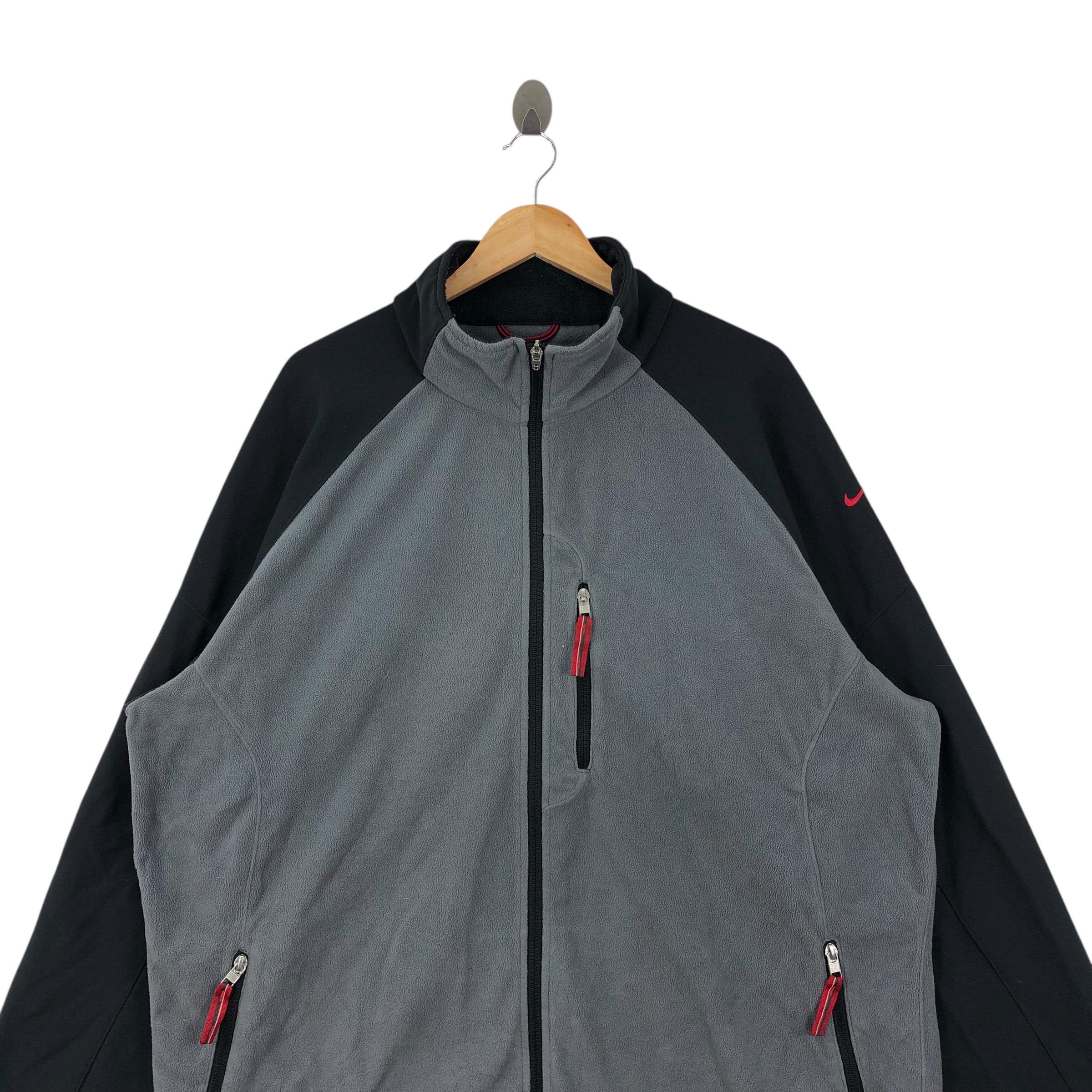 Vintage Y2k NIKE SWOOSH SPORTSWEAR Essential Multipocket Travis