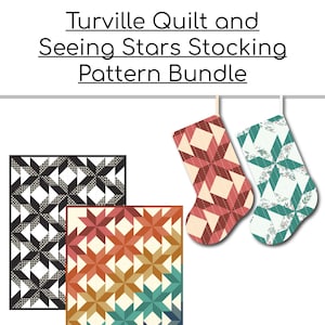 Peut inclure: Un ensemble de patrons de courtepointes et de bas. L'image présente deux modèles de courtepointes avec des motifs d'étoiles en noir et blanc, et un éventail coloré. Deux bas de Noël avec des motifs d'étoiles sont également présentés. Le texte indique "Turville Quilt and Seeing Stars Stocking Pattern Bundle."