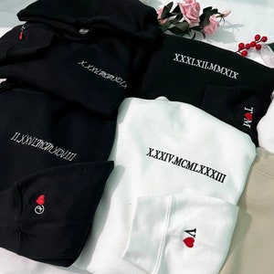 Bestickter Pärchen Pullover Hoodie Sweatshirt / Jahrestag römisches Datum / personalisiertes Geschenk / Initialen / Verlobung / Geburtstag Bild 2