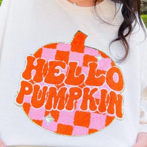 Crewneck Pumpkin, Fall Crewneck, Hellow Pumpkin Crewneck, Fall Sweatshirt, Cozy Fall Shirt, Crewneck, Fall, Autumn