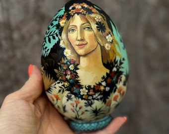 Ostern Holzei, Sandro Botticelli handbemaltes Ei mit Ständer